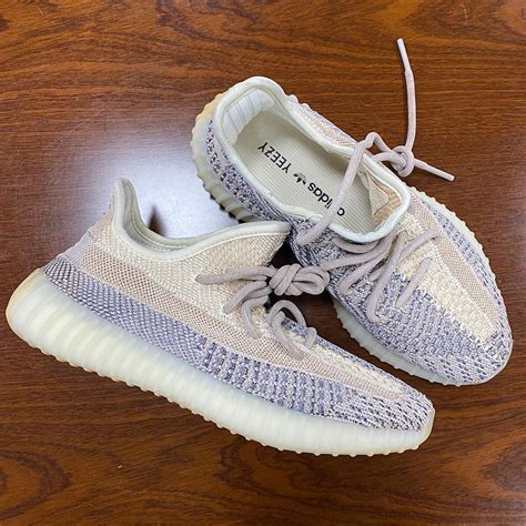 Adidas Yeezy Boost 350 V2 